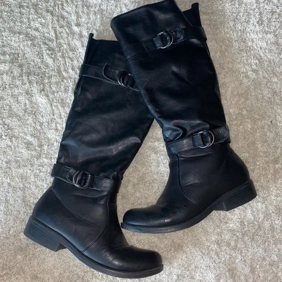 Black Zip Up Boots - Picture 1 of 5